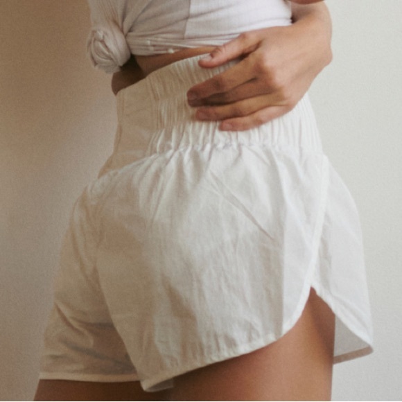 EUC Free People Movement The Way Home Short;White; High Waisted; Lined; Womens M - Picture 2 of 8